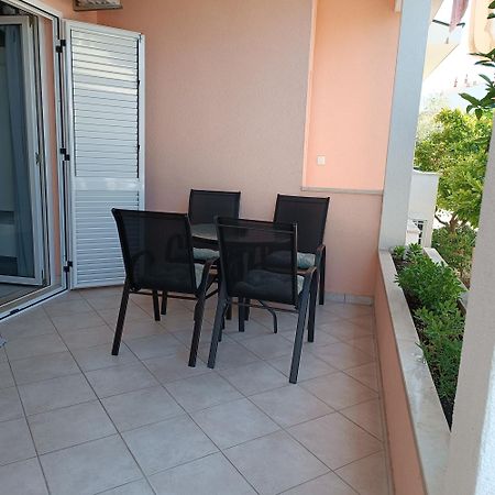 Katrin 101 Appartement Tučepi Buitenkant foto