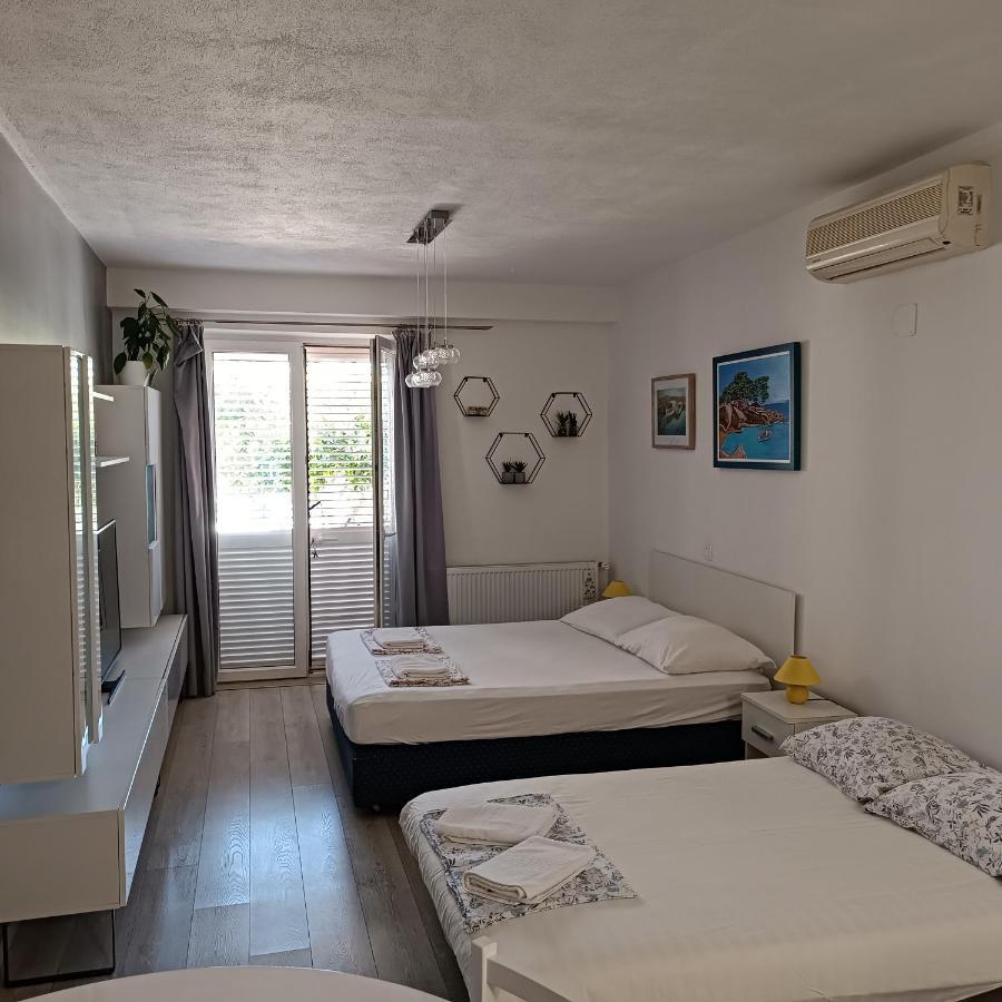 Katrin 101 Appartement Tučepi Buitenkant foto